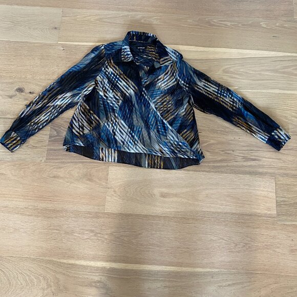 Bebe Multicolor Print Crossover Twist Front Top Size Medium - Picture 8 of 9